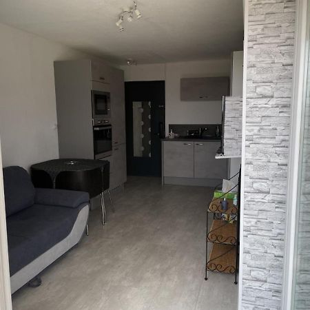 Bormes-Les-Mimosas - Appart 25M2 Avec Balcon - 4P Exteriör bild