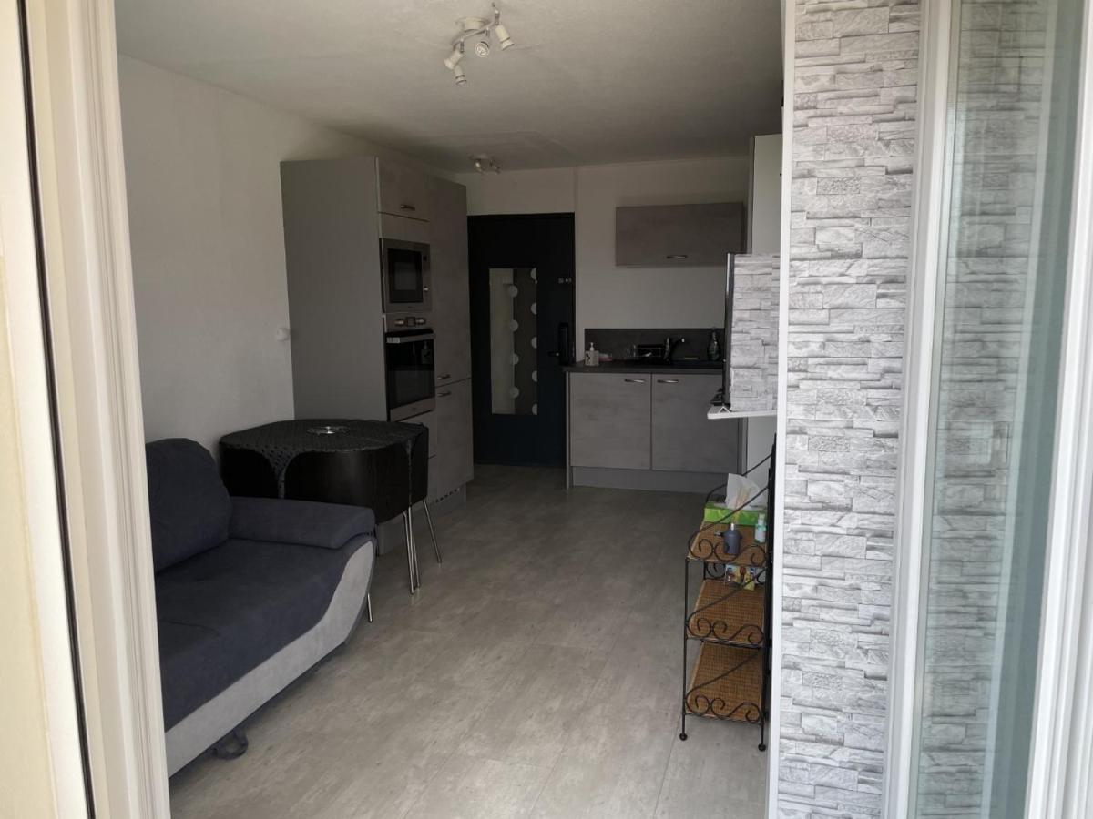 Bormes-Les-Mimosas - Appart 25M2 Avec Balcon - 4P Exteriör bild