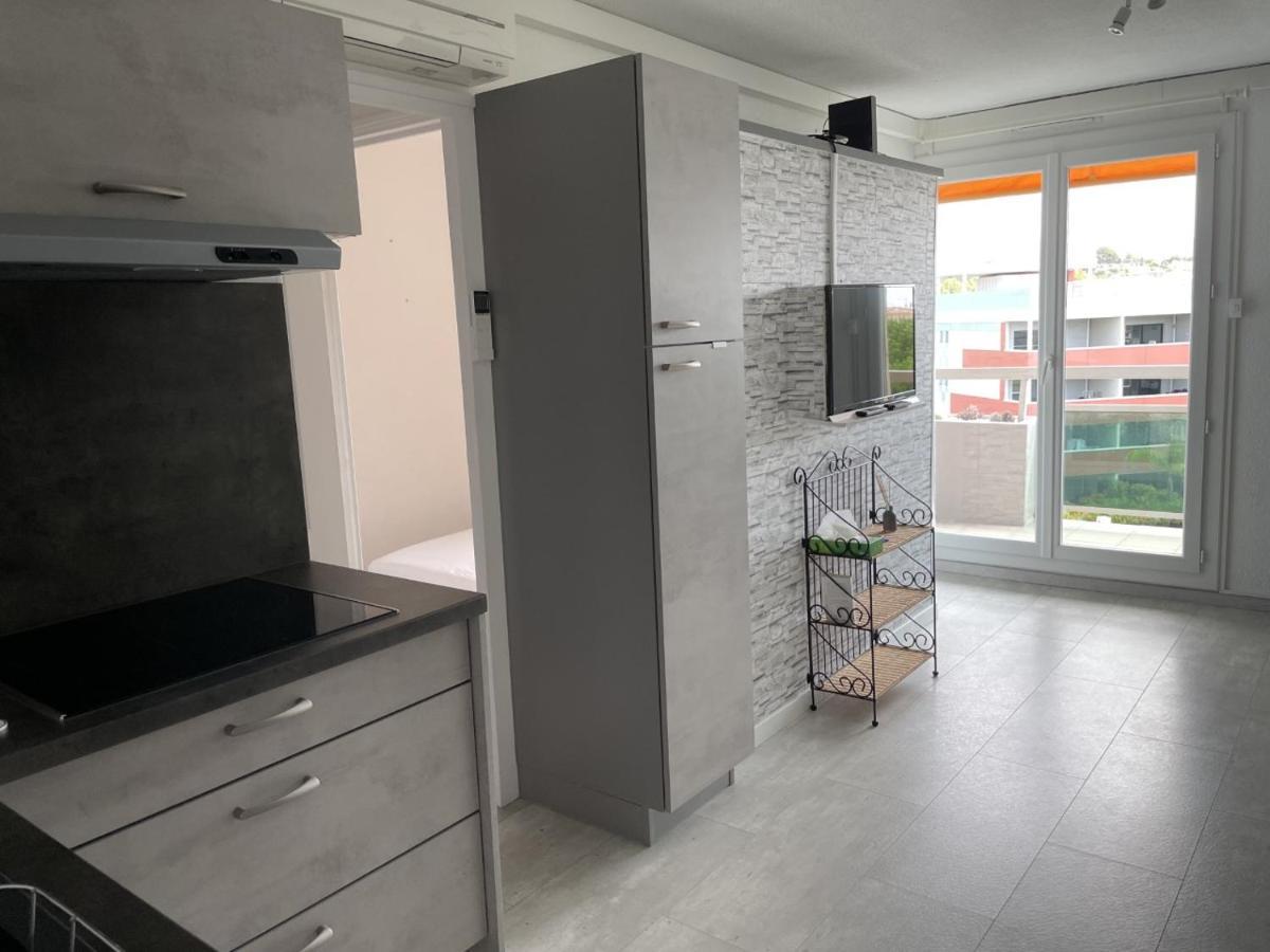 Bormes-Les-Mimosas - Appart 25M2 Avec Balcon - 4P Exteriör bild
